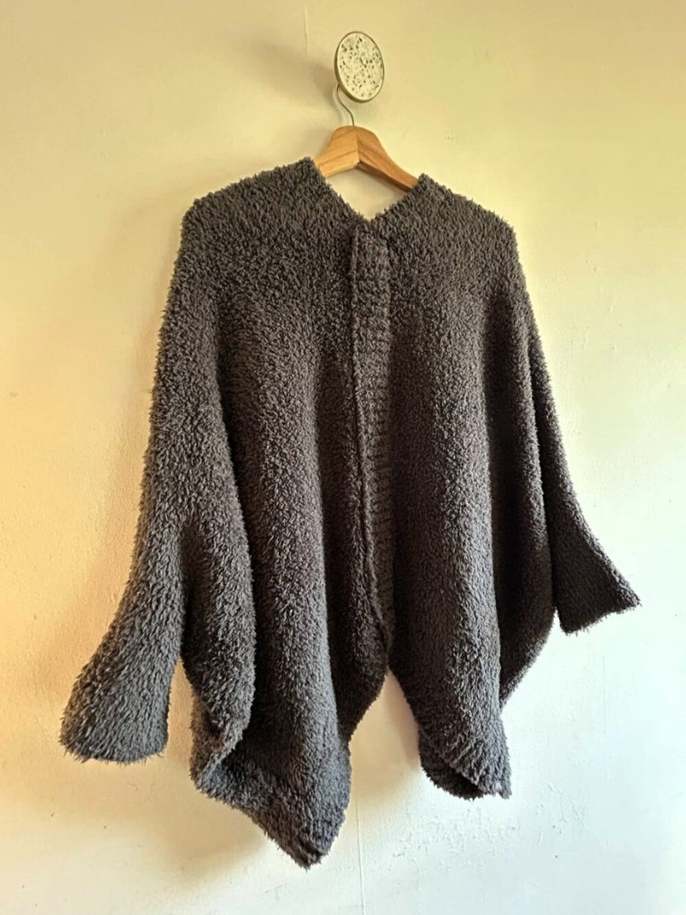 NWT Barefoot Dreams CozyChic Plush Teddy Batwing Cardigan, Charcoal Gray, L/XL - Picture 5 of 5